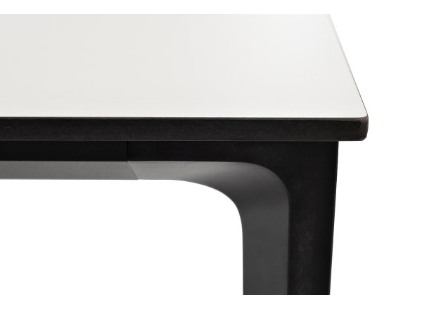 Обеденный стол Малага из HPL 160х80см, цвет молочный, каркас черный